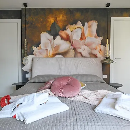 Aurisea Luxury - And Bari