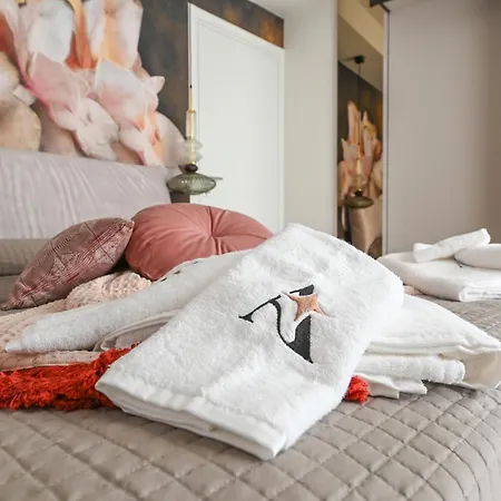 Aurisea Luxury - And