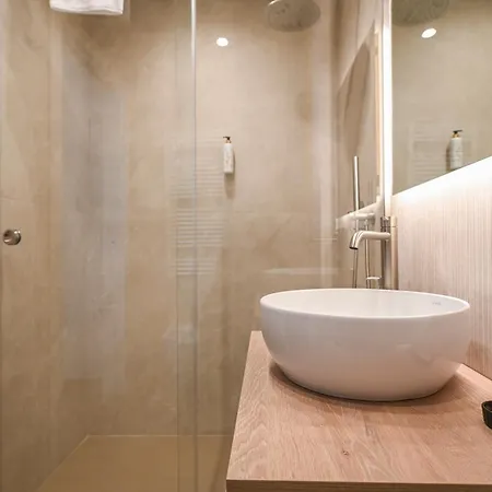 Aurisea Luxury - And Bari